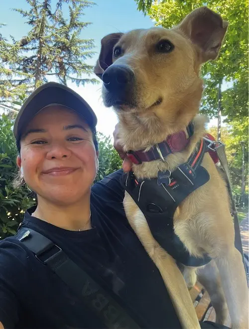 Nicole Oyarzún with their pet